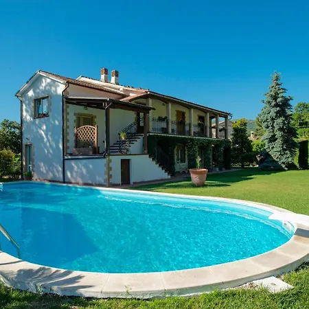 Lucrezia E Cesare Borgia *