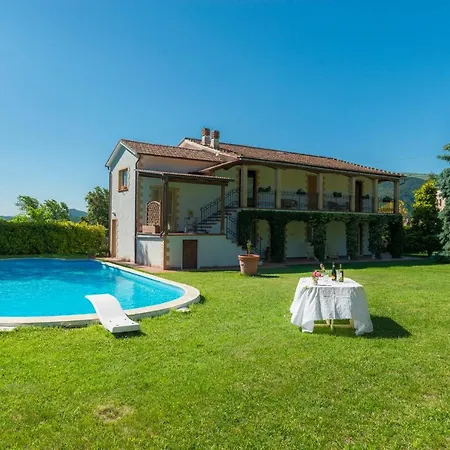 Lucrezia E Cesare Borgia Lägenhet *